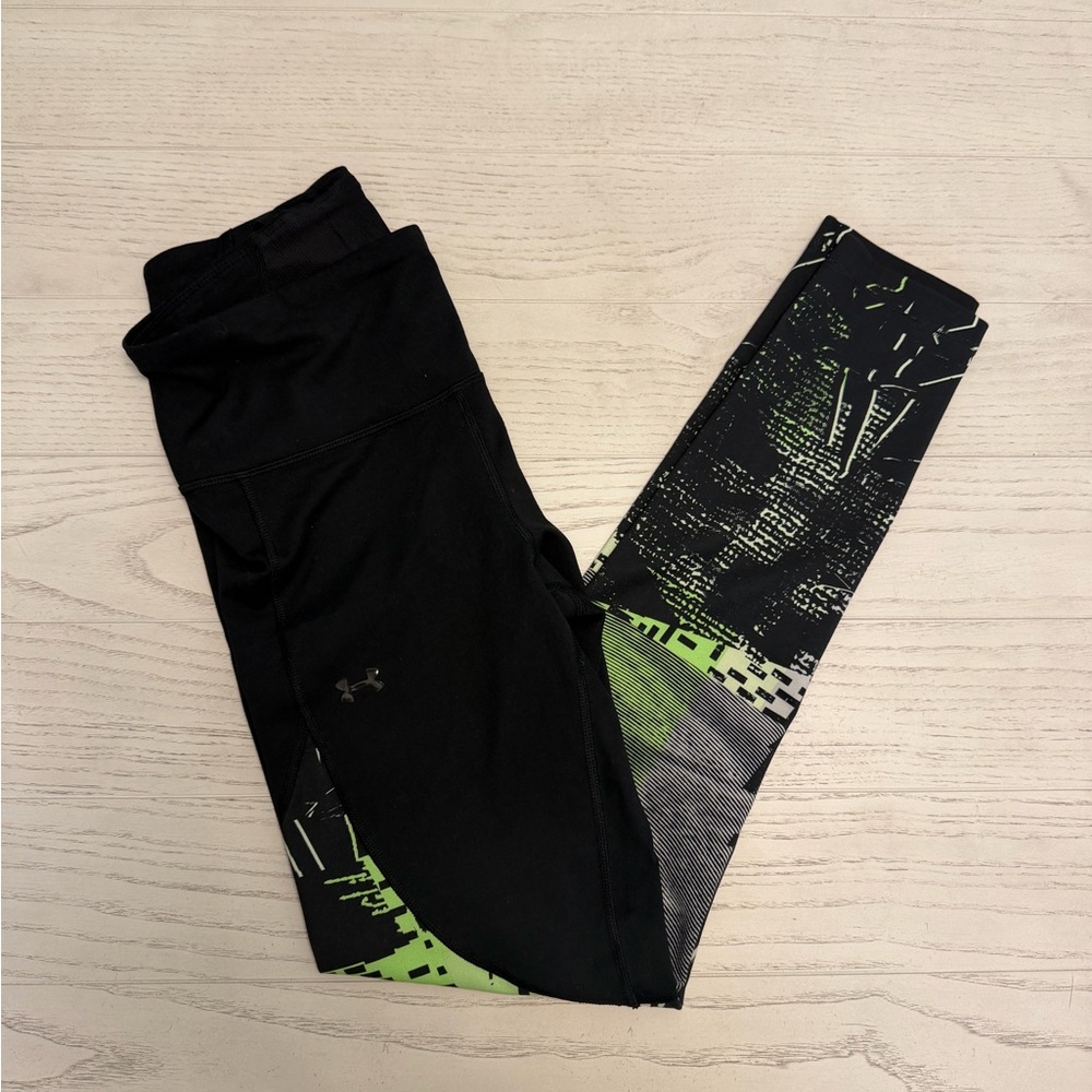Under Armour Leggings in Black and Neon Green